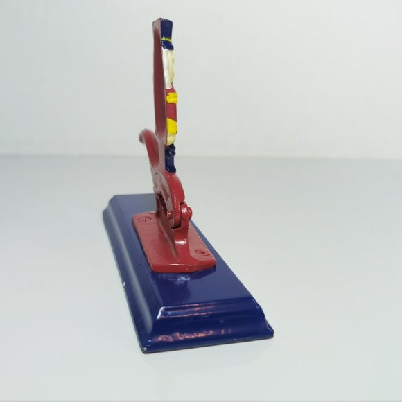 Metal Cast Iron Nutcracker Soldier On Wood Base 7-3/8 inches 2006 Hand Painted - Picture 5 of 6